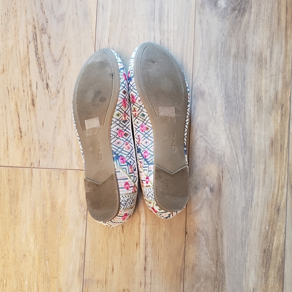 Mix No. 6 Flats, Flower Pattern, Canvas Material - Picture 3 of 3